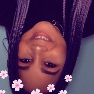 Meet your Posher, Julimar